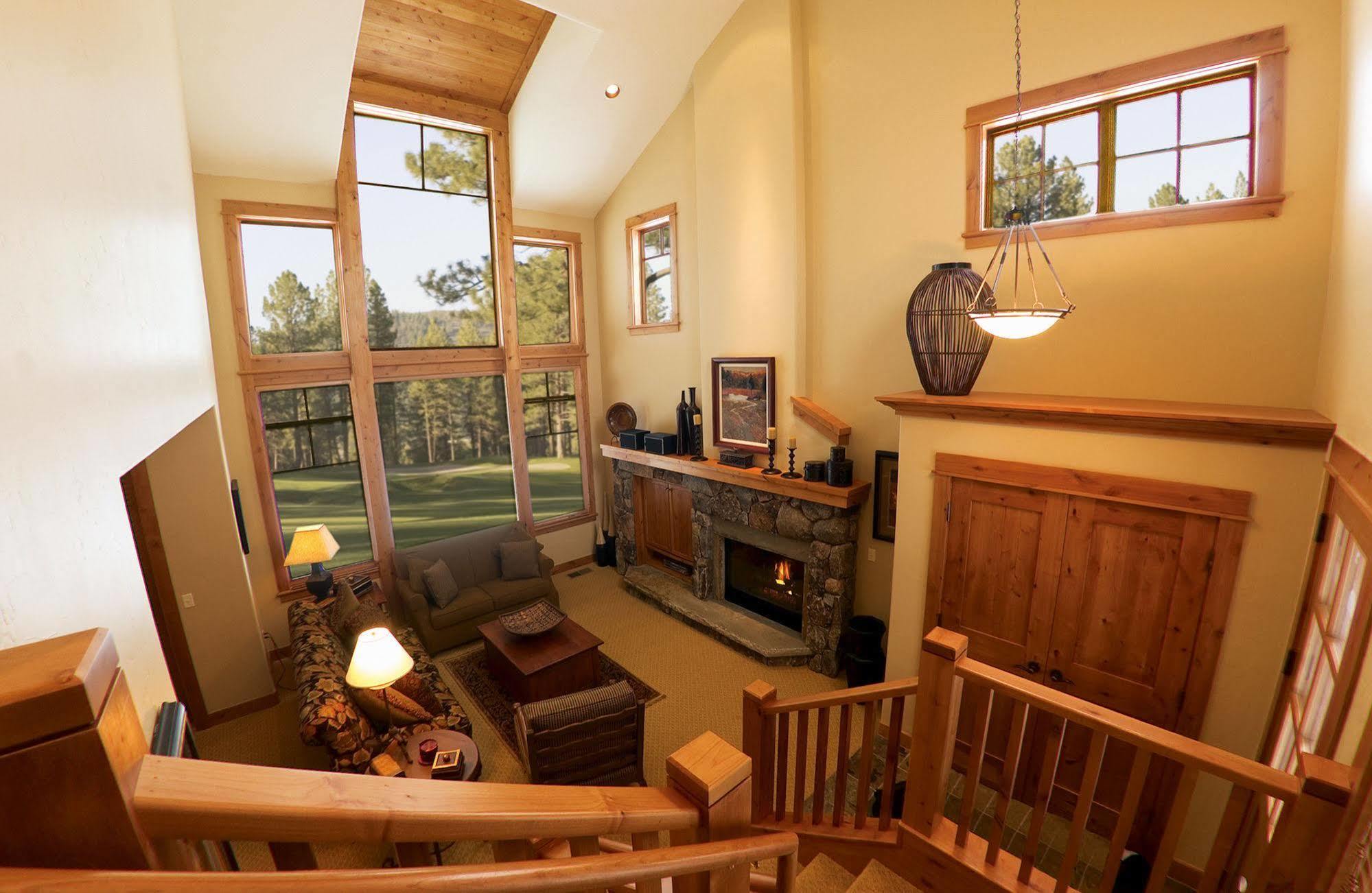 Tahoe Mountain Resorts Lodging Old Greenwood Траки Экстерьер фото